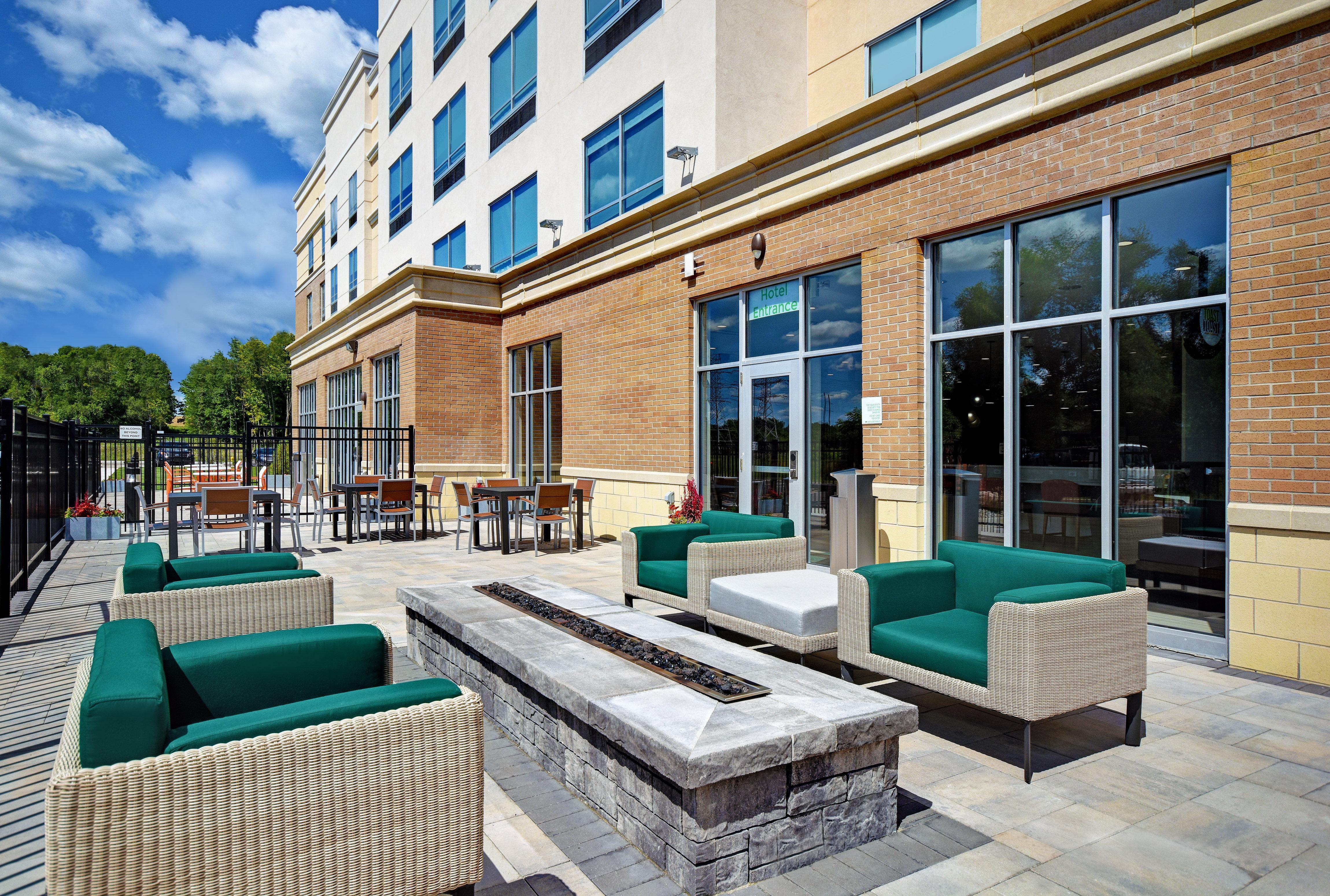 Holiday Inn Grand Rapids North - Walker, An Ihg Hotel מראה חיצוני תמונה